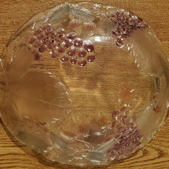 Vintage Mikasa Clear Glass w/grapes & leaves Serving Bowl - Picture 1 of 3